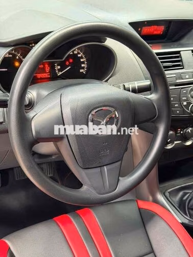 Mazda BT50 2016 số sàn 2 cầu