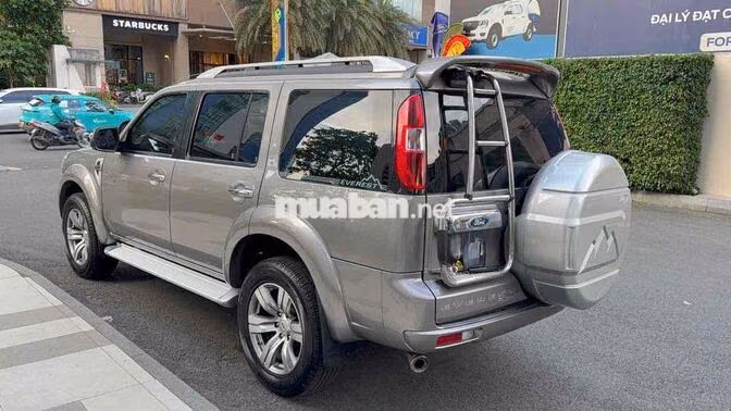 Ford Everest Limited AT 2011 SUV 7 chỗ Xám