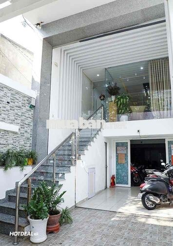 Tư vấn viên Spa Tân Phú