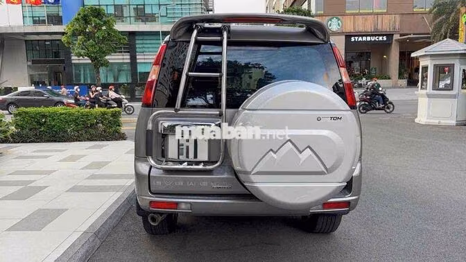 Ford Everest Limited AT 2011 SUV 7 chỗ Xám