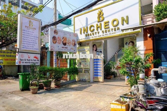 Tư vấn viên Spa Tân Phú