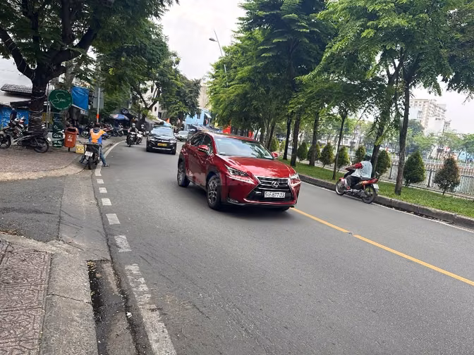 BÁN NHÀ MẶT TIỀN ĐƯỜNG HOÀNG SA, P. TÂN ĐỊNH, QUẬN 1