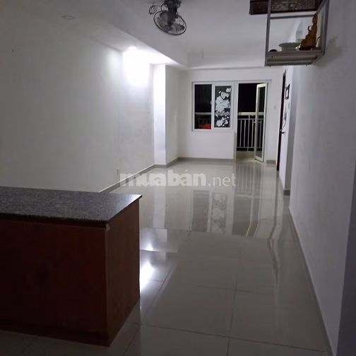 Chung cư Hoa Sen -262 Lạc Long Quân, căn 2p ngủ, giá 9tr/tháng