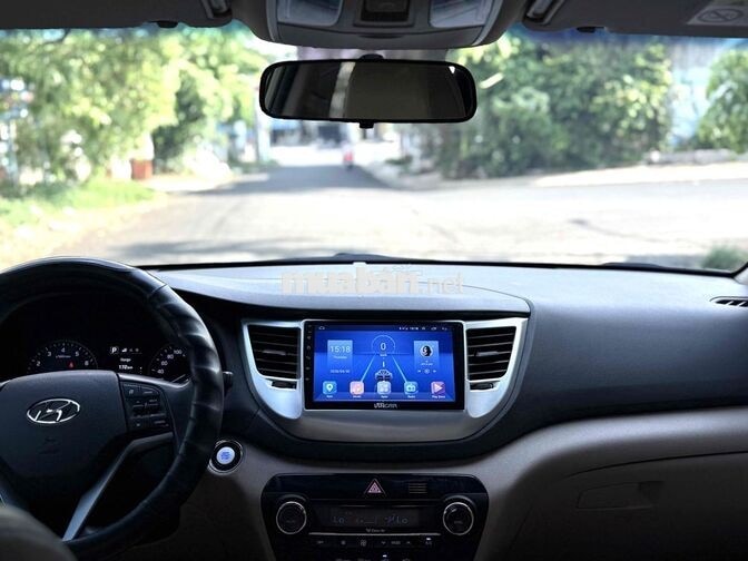 Hyundai Tucson 5 chỗ Số tự động Vàng cát