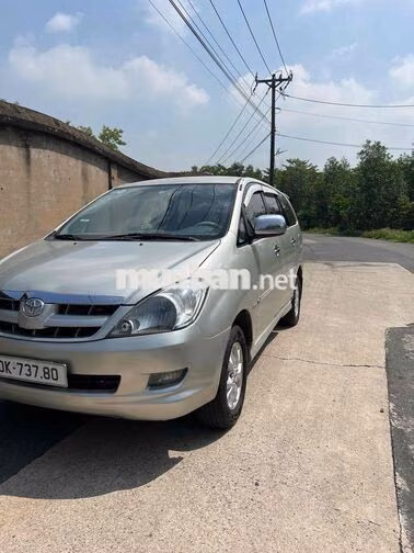Toyota Innova 2006 Bạc 8 chỗ