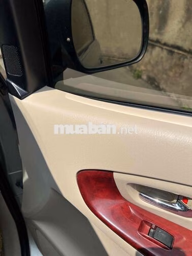 Toyota Innova 2006 Bạc 8 chỗ