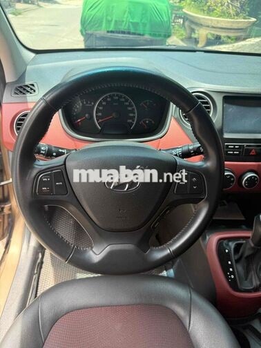 Hyundai Grand i10 Nâu Tự động 5 chỗ