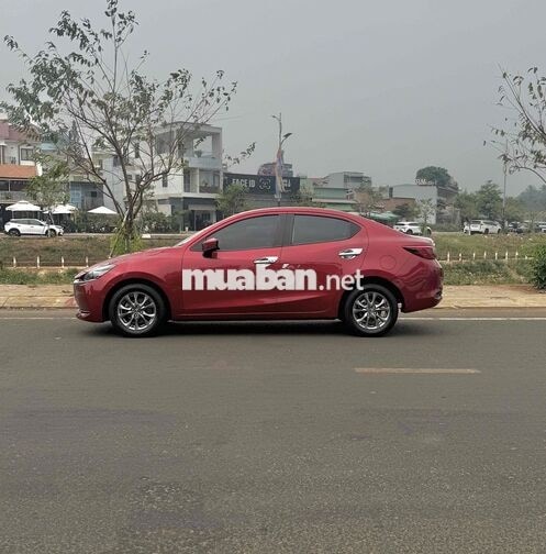 Mazda Mazda 2 Số tự động Xăng 5 chỗ Đỏ