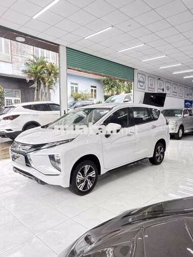 Mitsubishi Xpander 2020 Trắng 7 chỗ Số sàn