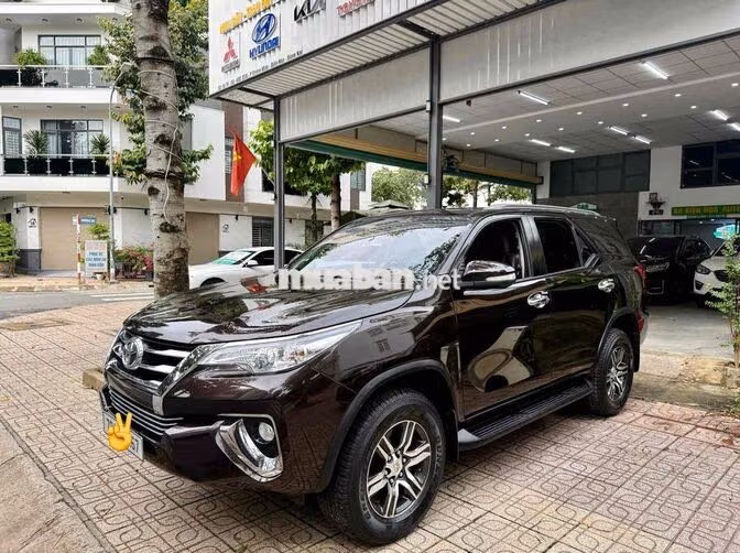 Toyota Fortuner 2017 AT 4x2 Tự động Nâu
