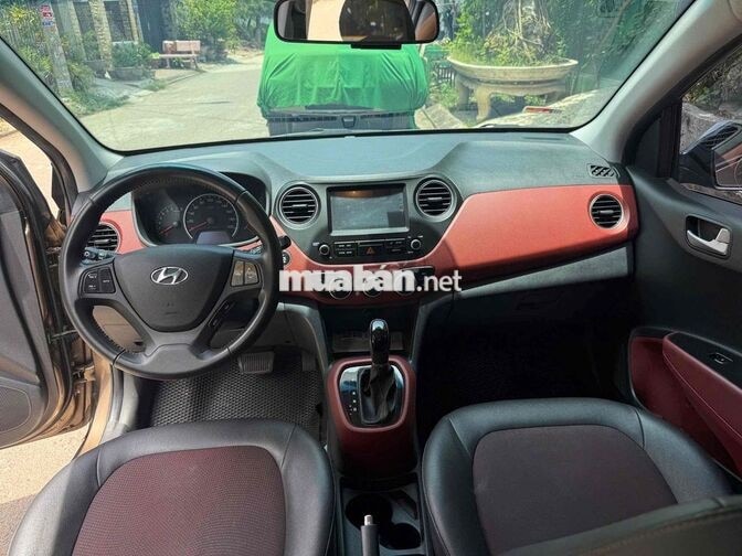 Hyundai Grand i10 Nâu Tự động 5 chỗ