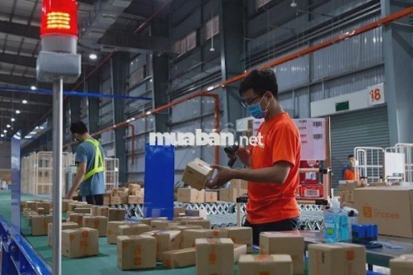 Phụ kho chính thức tại KCN Vsip thưởng 1tr900