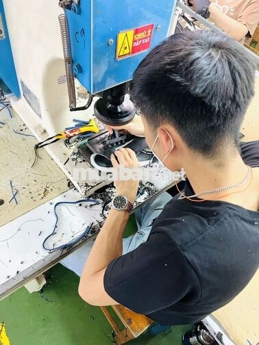 Tuyển dụng 100 Nhân công sản xuất giày thể thao.