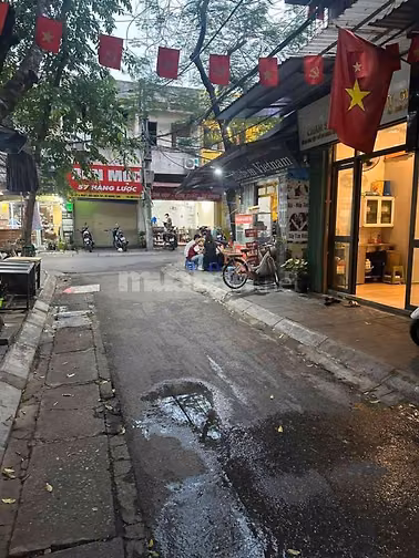 - Bán gấp căn hộ tập thể Tô Hiệu, Cầu Giấy, siêu đẹp, 20m2, 10 tỷ