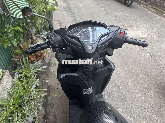Honda Vario 150cc 2017, đen nhám