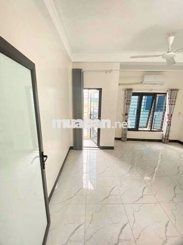 Phòng trọ gần đhoc phenika 1,5km kiểm sát 800m