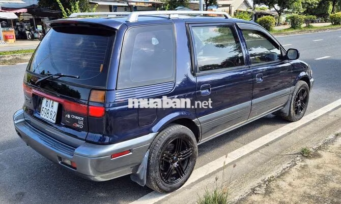 Mitsubishi Chariot 2005 4x4 Xanh Nhật Bản