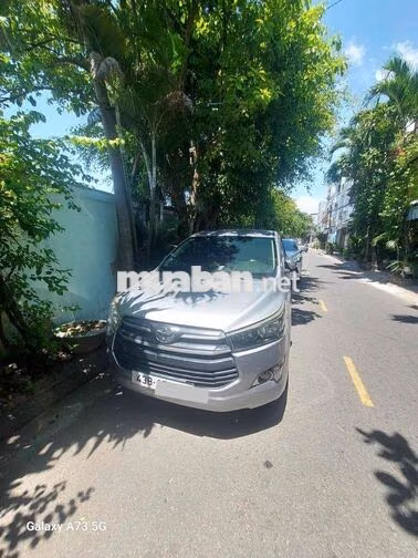 Toyota Innova 7 chỗ Số sàn 180.000 km Bạc