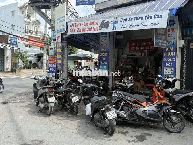 tuyển thợ sửa xe máy tại bình tân ( có học việc)