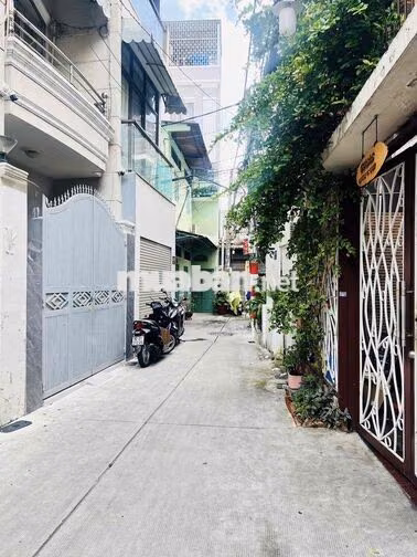 Bán nhà Tân Bình, gần sân bay, sổ hồng riêng