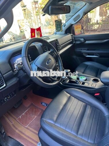 Ford Everest Sport 2023 Đen 57000 km