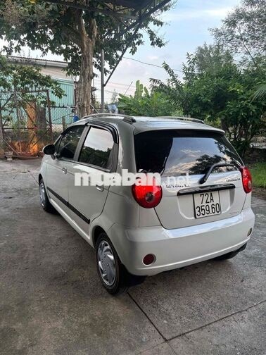 Chevrolet Spark LT Trắng 5 chỗ xe gia đình