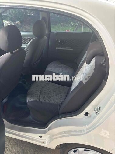 Chevrolet Spark LT Trắng 5 chỗ xe gia đình
