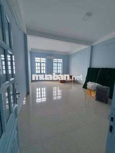 nhà thuê Nguyễn trọng trí an lạc a bình Tân DT 270m giá 15tr