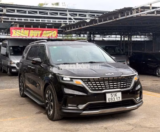 Canival Premium 7ghế 2.2D,  máy dầu 2023