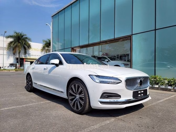 Volvo S90 Ultra B6 AWD LWB 2025 Trắng