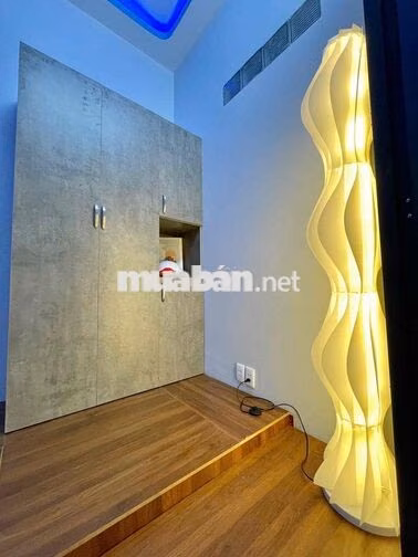 2PN - Balcon - Ngay Vòng Xoay Dân Chủ - Quận 10 - Full Nội Thất