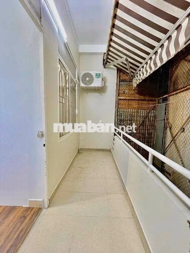 2PN - Balcon - Ngay Vòng Xoay Dân Chủ - Quận 10 - Full Nội Thất
