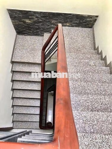 4x18m 3pn 3wc hẻm ô tô 5m tch10 gần pmqtrung, bvien q12 