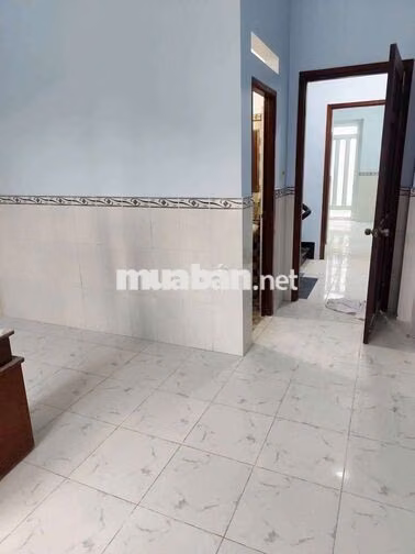 mới sơn sửa 4x13m 3 lầu 4pn sân thượng hẻm ô tô lâm thị hố 