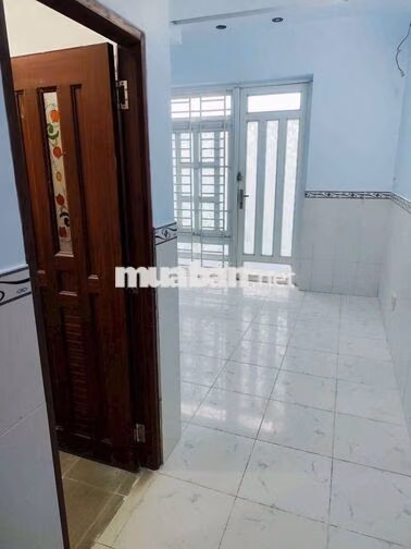 mới sơn sửa 4x13m 3 lầu 4pn sân thượng hẻm ô tô lâm thị hố 