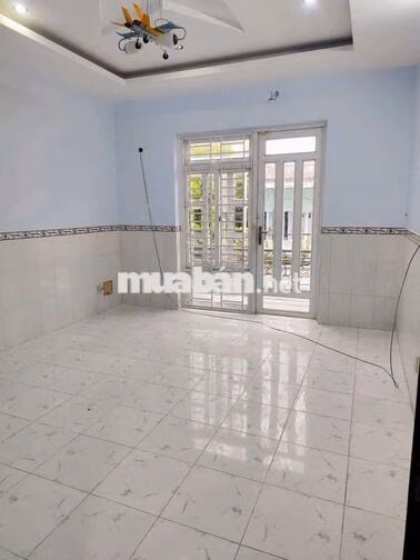 mới sơn sửa 4x13m 3 lầu 4pn sân thượng hẻm ô tô lâm thị hố 