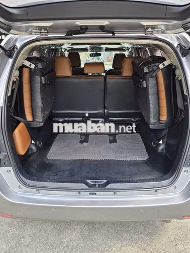 Toyota Innova E 2.0 SX 2017 Số sàn Bạc
