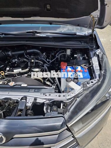 Toyota Innova E 2.0 SX 2017 Số sàn Bạc
