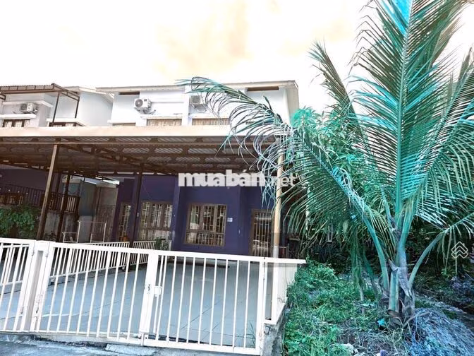 Cho thuê nhà liên kế Oasis City, 45m2, 2PN, 2 tầng