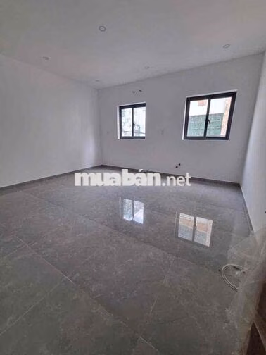 Nhà Mới rộng rãi, DT 20x10m, Trệt 1 Lầu, Hẻm xe Hơi