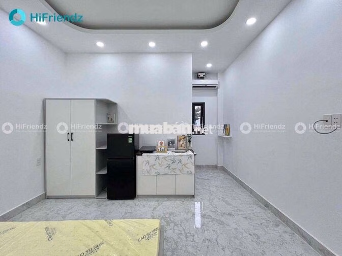 GIỮA ĐH VĂN HIẾN VÀ CÔNG THƯƠNG FULL NỘI THẤT CS TRỜI