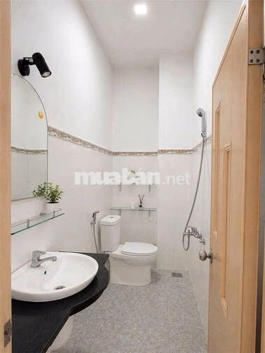 Nhà 1 Trệt 3 Lầu 5PN 6x20m Mặt Tiền Đường Số Phường Tân Quy