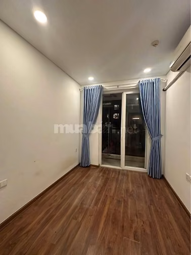 Cho thuê C/c hoa sen Lạc Long Quân, Q11-2PN-76m2- ko nt- giá 9 Tr/th