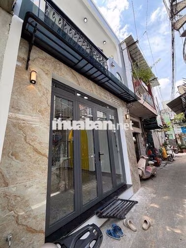 NHÀ 2 LẦU PHÚ THỌ HOÀ QUẬN TÂN PHÚ DTSD( 4.3m x 8m 33m2 )