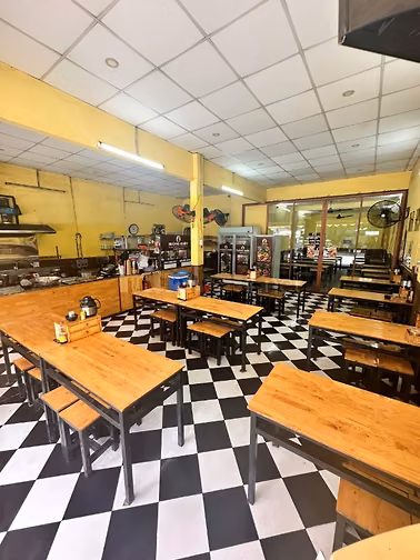 Sang mặt bằng kinh doanh mặt tiền Dương Đức Hiền, Tân Phú