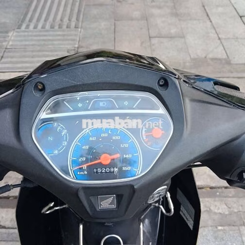 Wave Blade 2016 bánh mâm bs 69 máy êm.