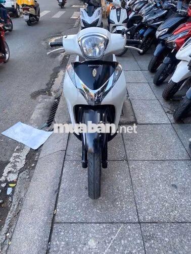 Honda SH mode 125 2015 Trắng đen đã sử dụng