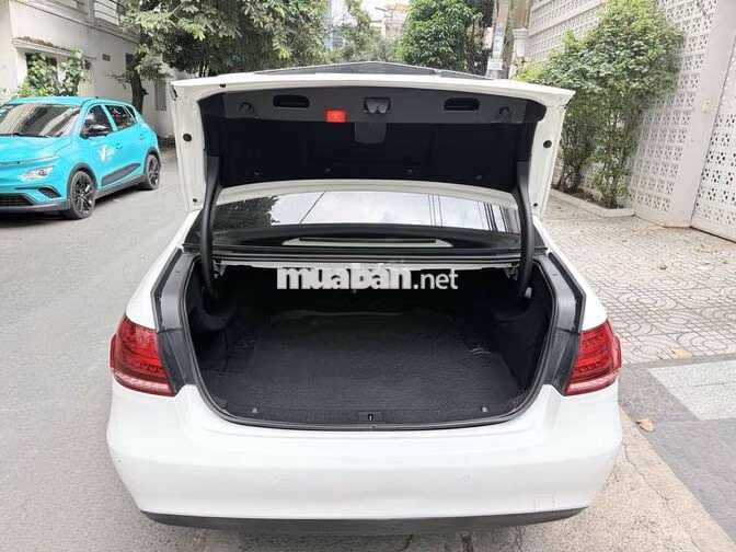 Mercedes-Benz E200 2014 Trắng chính chủ bán