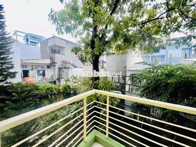 KTX TƯ NHÂN NGAY IUH PHÒNG TỪ 4-6 BẠN