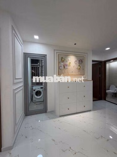 Cần cho thuê căn hộ nội thất luxury tại Vinhomes - Landmark 81.